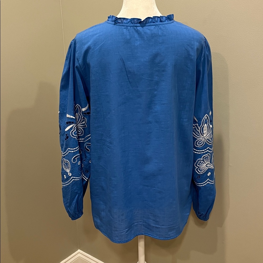 Cato Blue White Embroidered Top - Picture 6 of 10